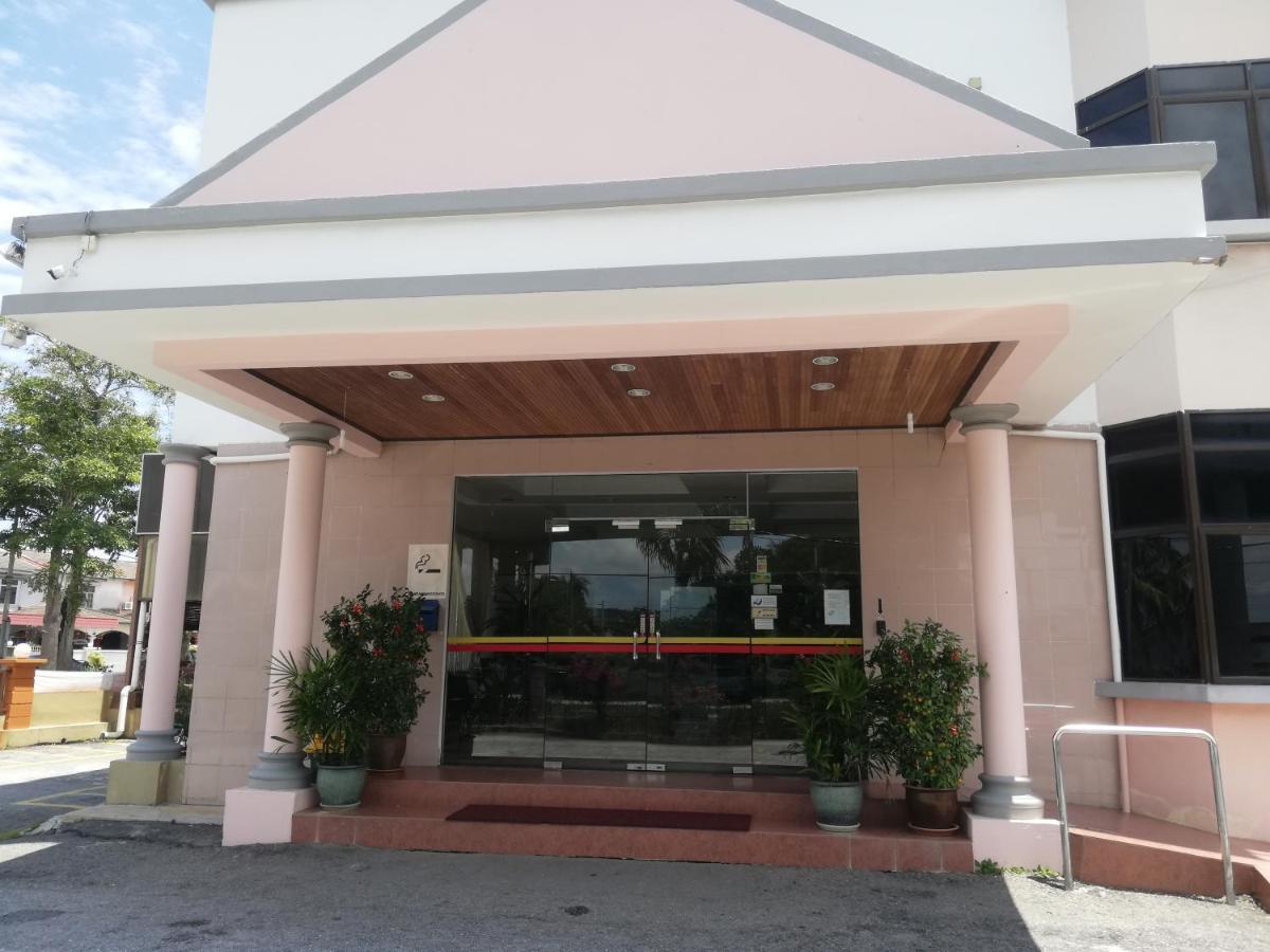 Hotel Damai Parit Buntar Exterior foto